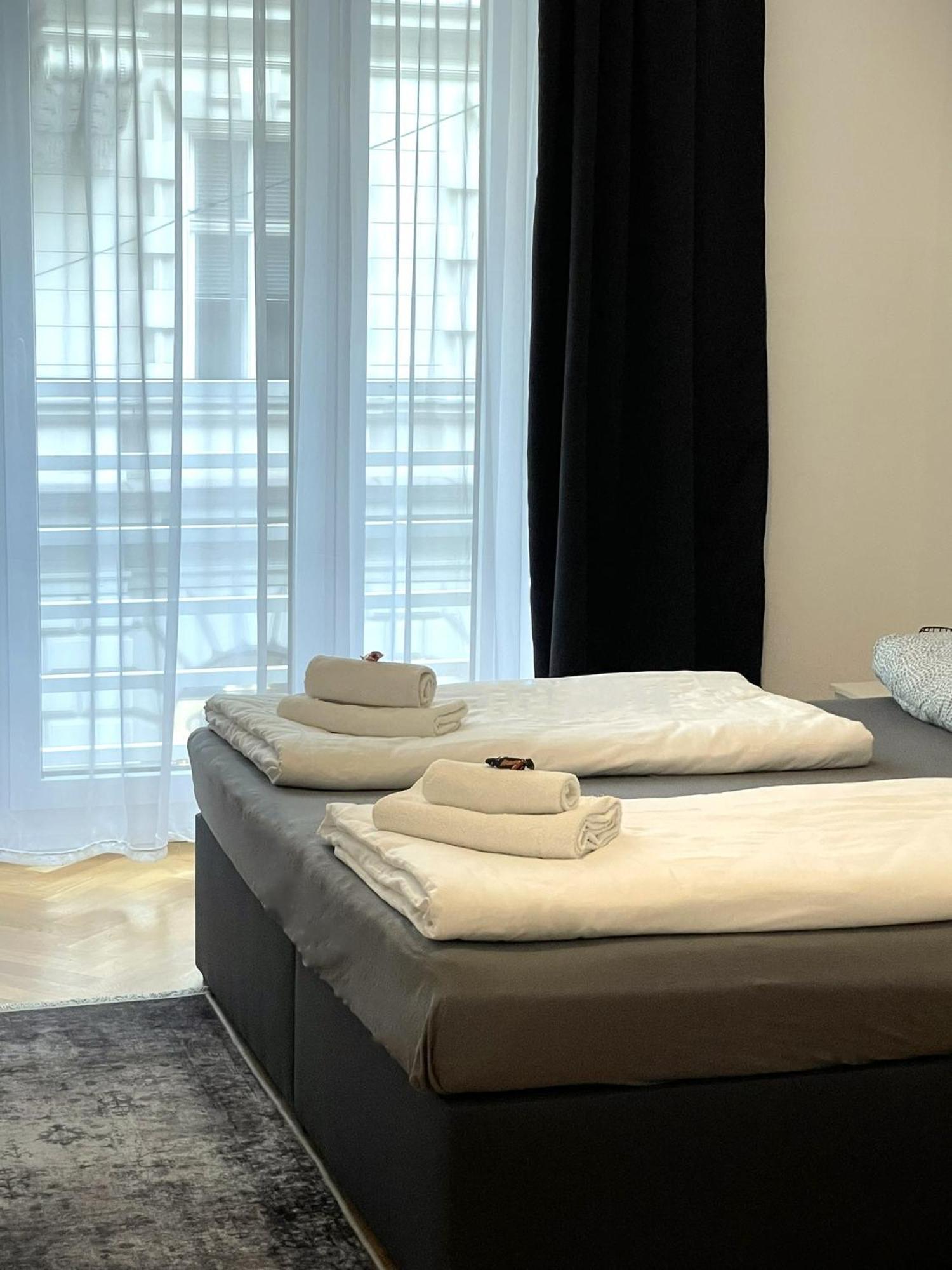فيينا 1St City La Opera Suites الغرفة الصورة